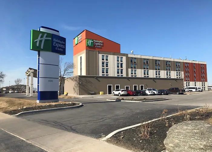 Holiday Inn Express & Suites Toronto Airport West By Ihg