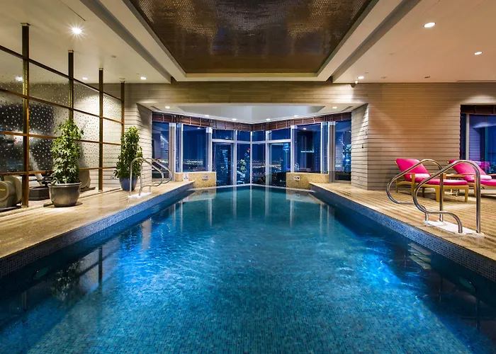 Hotel: Shangri-La Apartments
