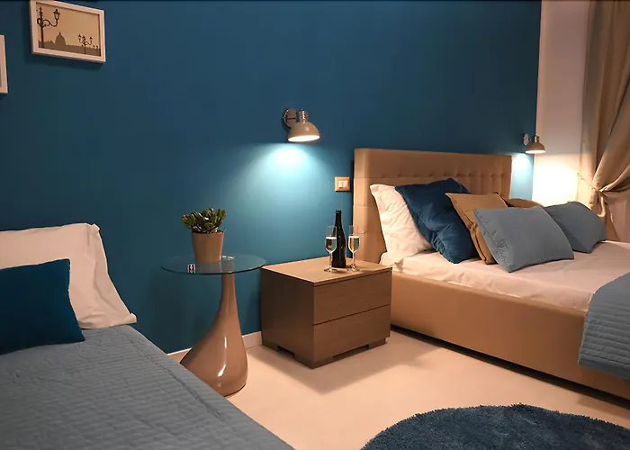 Le Coq Suites