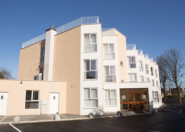 Lodging Broc House Suites