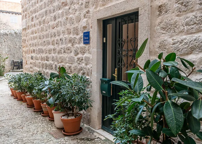 Cabin: Villa Mirabilis, Stunning Superior Villa, Dubrovnik Old Town