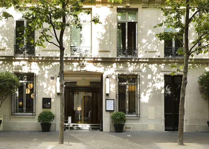 Luxe hotel: Le Narcisse Blanc