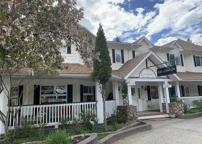 Hotel: Inn On Canyon