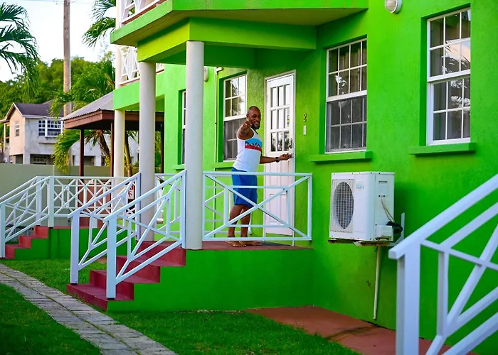 Best E Villas Prospect St James