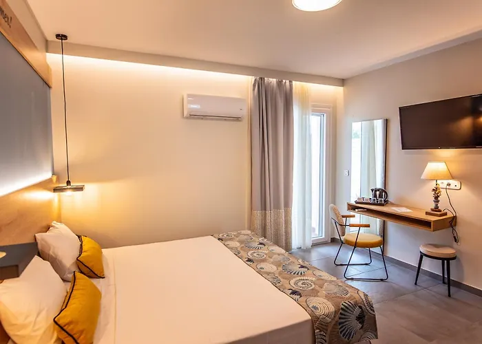 4-Sterne-Hotel: Mythic Summer Hotel