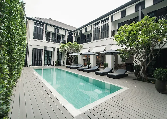 Central hotel: 99 The Heritage Hotel