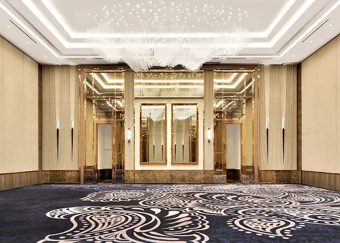 Hotel with Tennis: Jw Marriott Hotel Kolkata