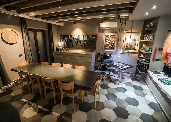 Hotel 3 stelle: Vinto House Salerno Downtown