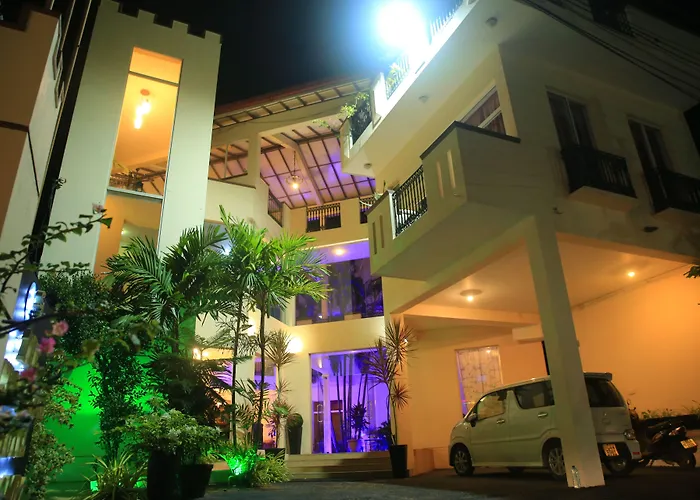 The Ocean Pearl Hotel Negombo
