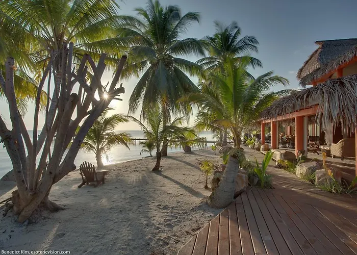 Robert'S Grove Beach Resort