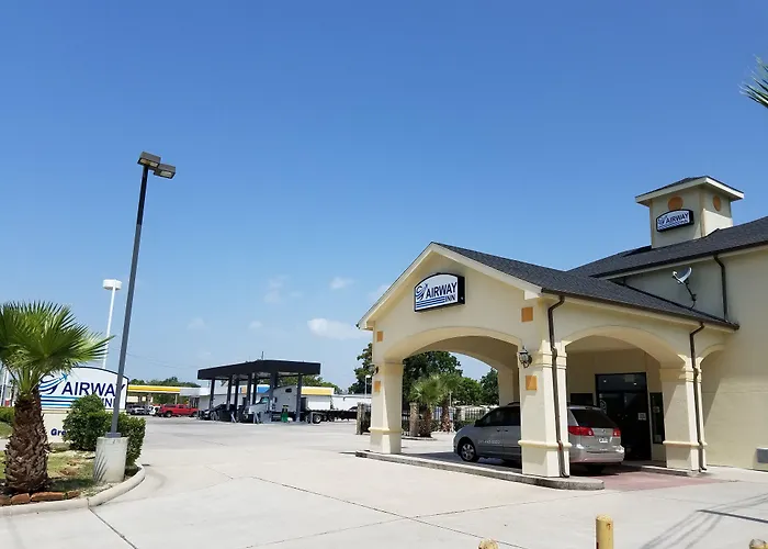  Airway Inn - IAH Airport