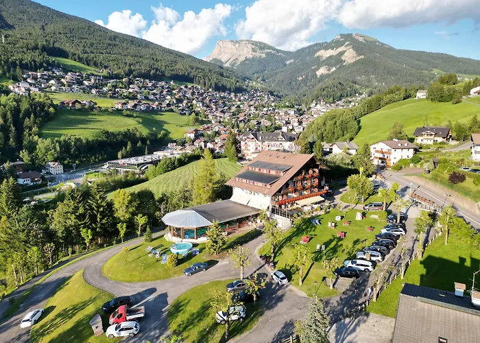 Hotel con golf: Hotel Rodes