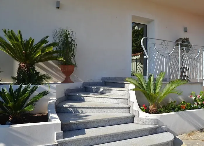 Mercurio Sul Mare - Fish Restaurant And Private Beach