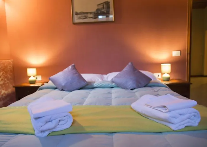  Florence Decamerone B&B