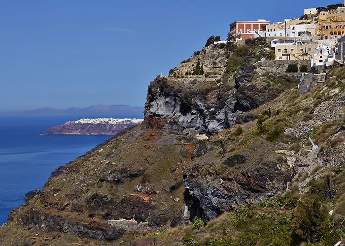 Hotel On The Cliff Fira 