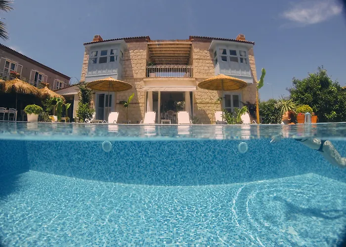 Katre Alacati