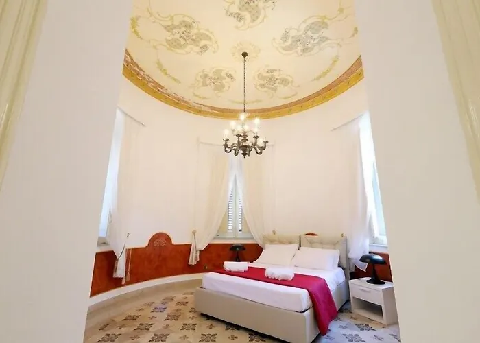 Hotel sulla spiaggia: Palazzo Napolitano