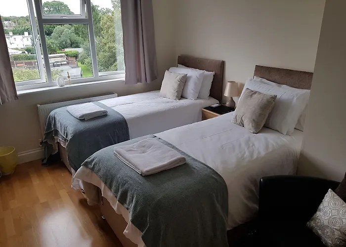 Guest house: Kathleen House