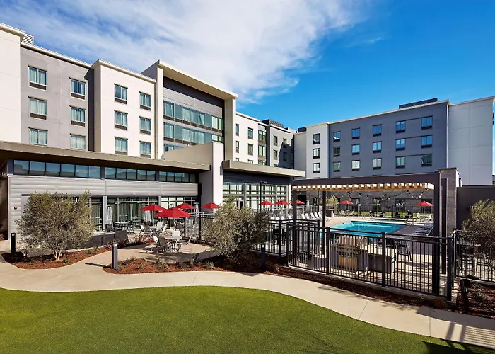 Hampton Inn Airport, Ca