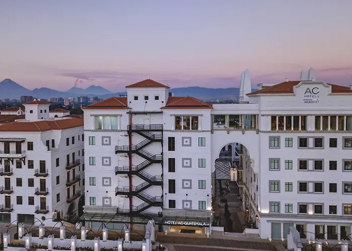 Pet Friendly hotel: Ac Hotel By Marriott Guatemala City