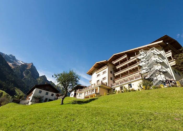 Günstiges Hotel: Superior Hotel Persal