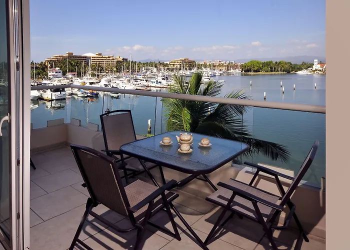 Marina Banderas Suites Hotel Boutique