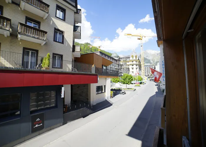 Hotel Crystal