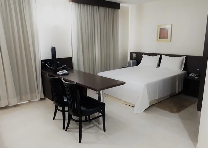 Hotel 3 estrelas: Hotel Santos Dumont