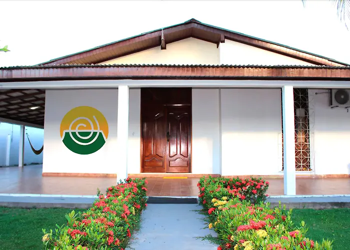 Cruviana Backpackers