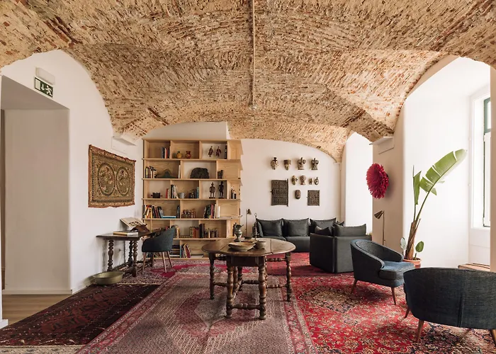 Hotel cerca del colegio: The Visionaire Apartments