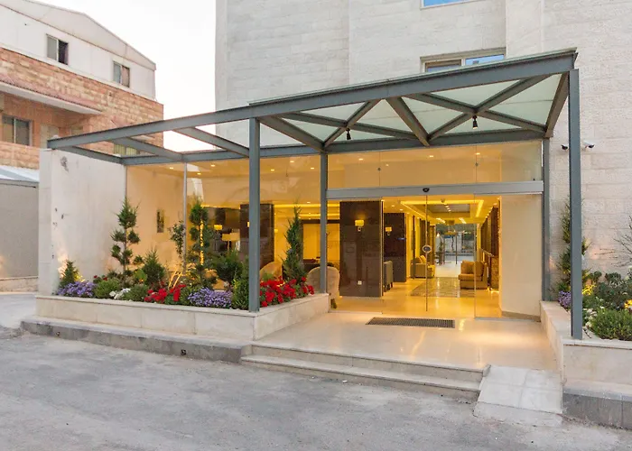 Seventh Star Suites