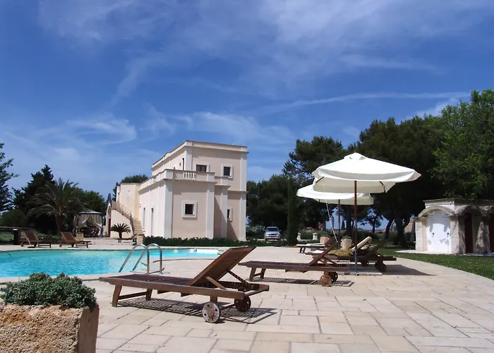 Hotel con piscina: Tenuta Nucci