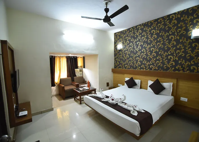 Resort: Hotel Vaishnavi
