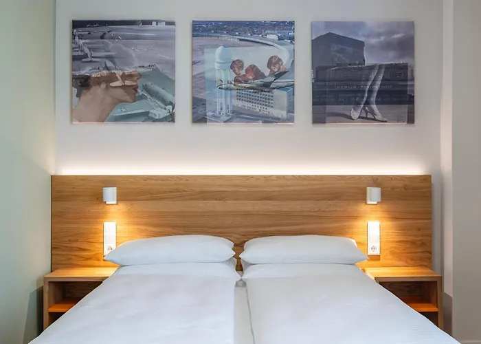 Hotel Columbia