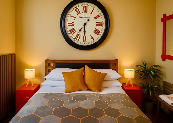 Hotel de 4 estrellas: Bobotel Rooms In City Center