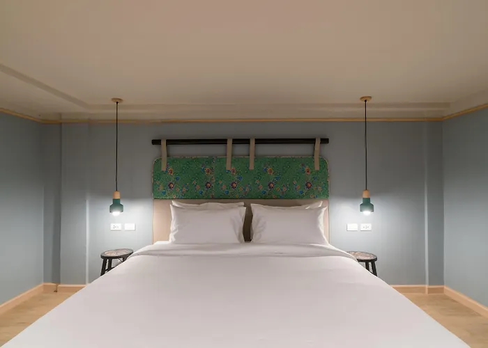 The Blanket Hotel Phuket Old Town