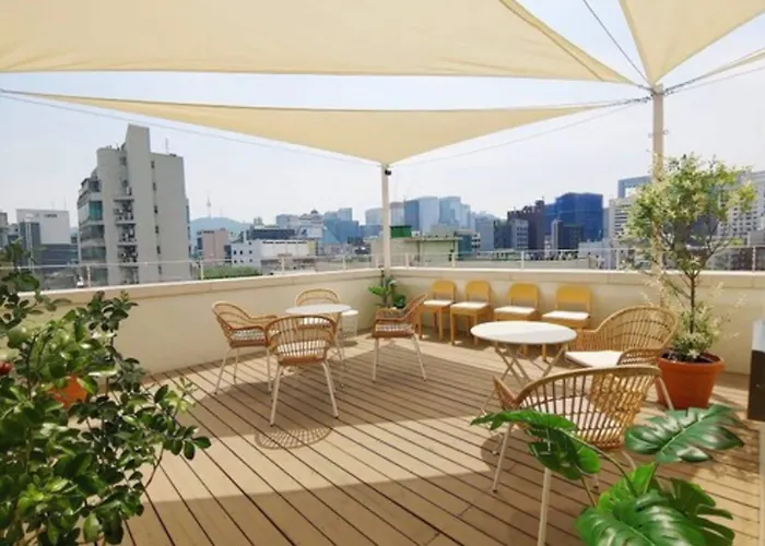 Tong Tong Petit Hotel