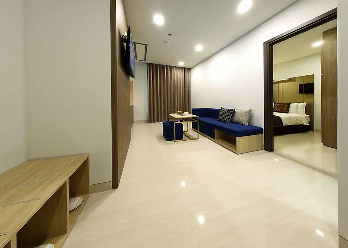 4 star hotel: Aurora Western Village