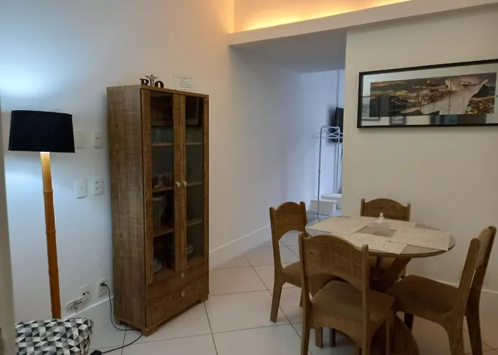 Copacabana Beach Modern s