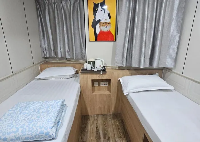  K & B Hostel