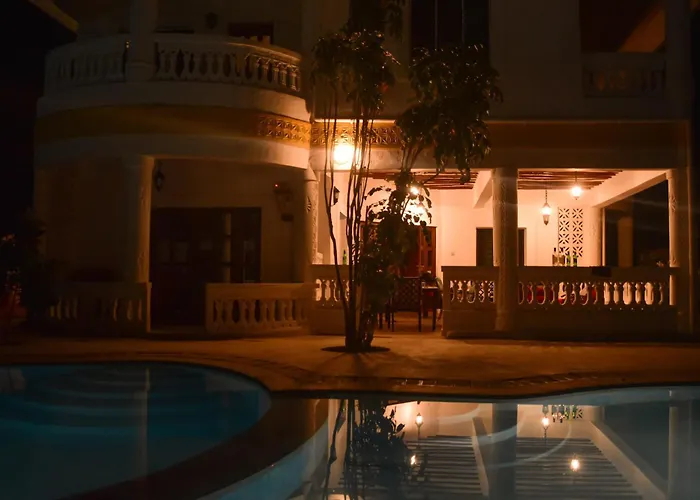 Ski Resorts Tahira Villa