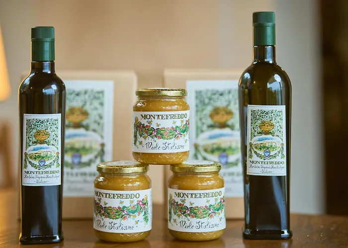 Hotel con piscina: Borgo Montefreddo Toscana