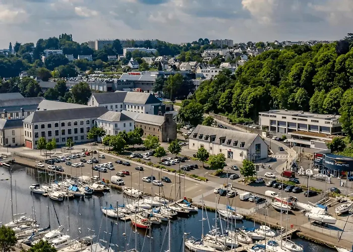Hotel pres du College: Auberge de Jeunesse de Morlaix