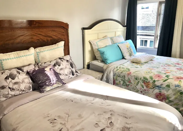 B&B only: The Sunshine House-Free Parking