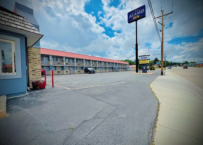 Motel: Alamo Inn
