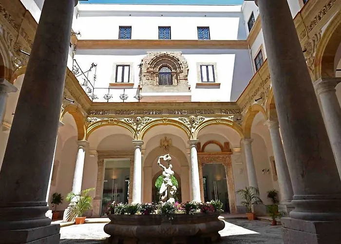 Hotel 3 stelle: Giulio Cesare 14, Residence