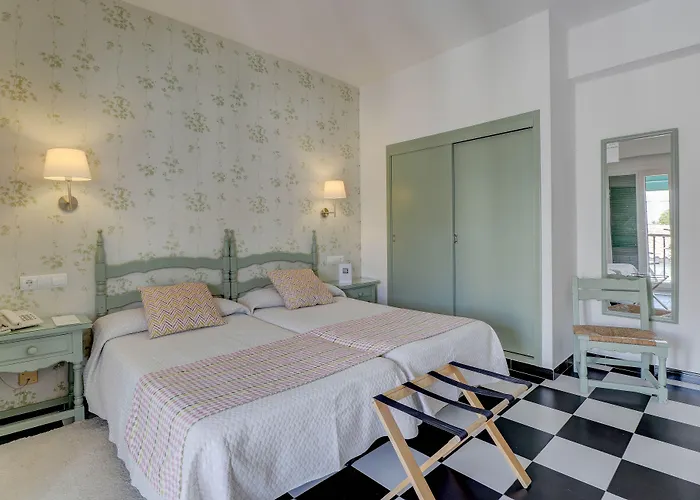 Hotel céntrico: Hotel Sis Pins