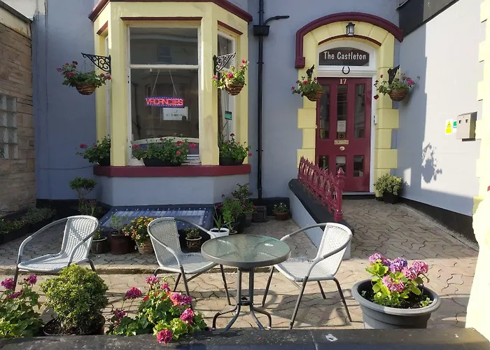 3 star hotels Castleton