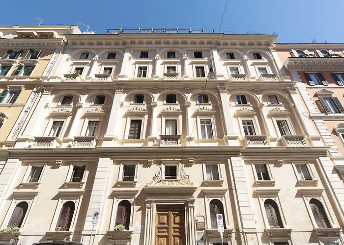 Sacconi Palace Suite