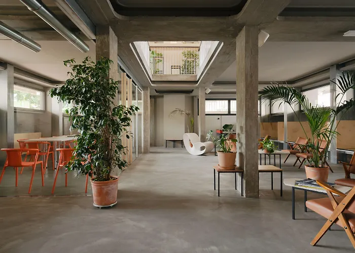 'Re-Dama Hostel